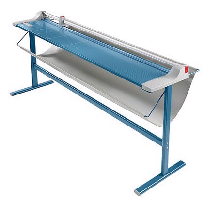 Dahle 472 masină de tăiat - lungime de tăiere 1830 mm/capacitate de tăiere 1 mm. include suport